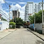 Hermoso apartamento cerca del Hotel Las Americas y Playa Azul