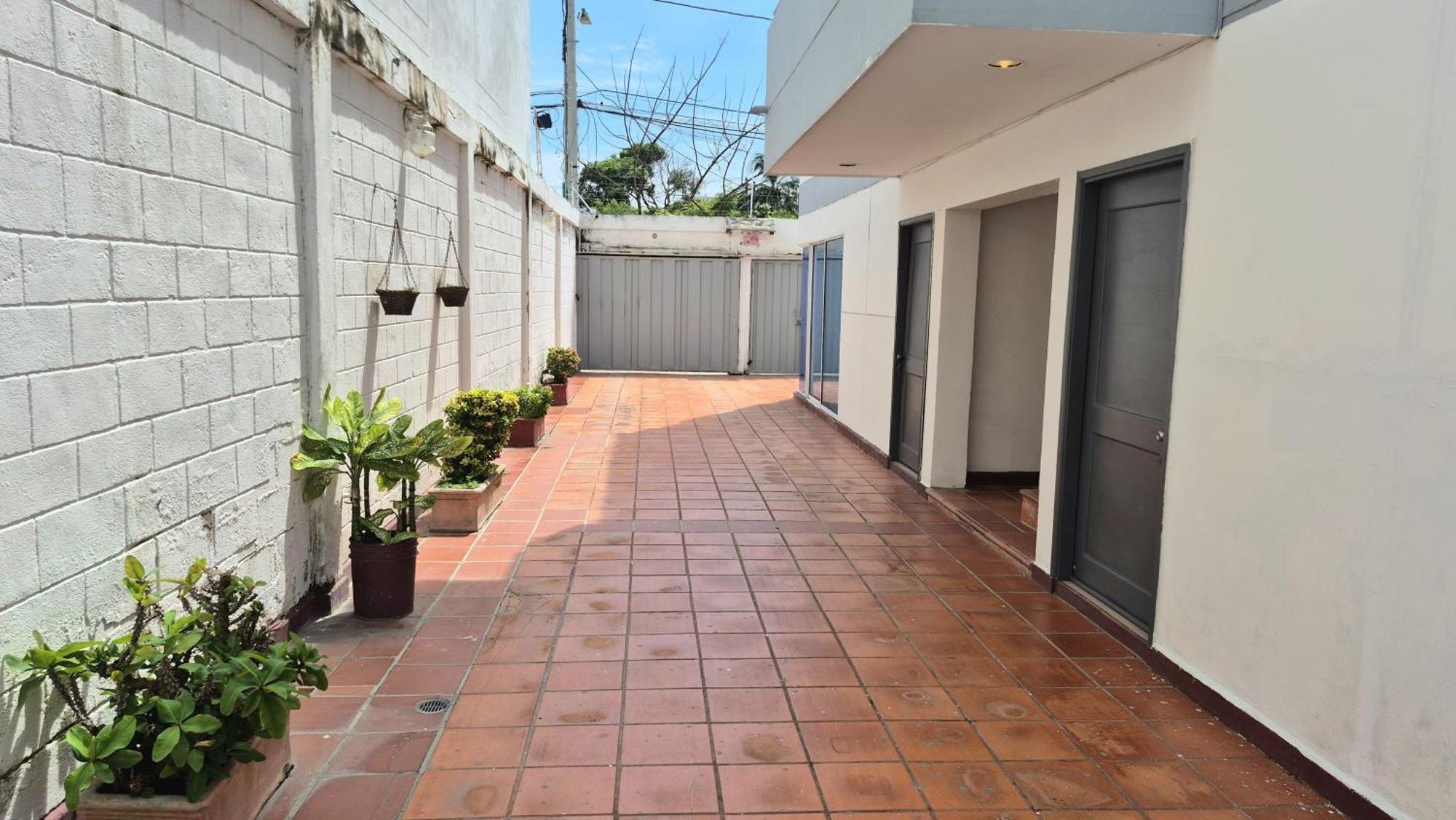 Hermoso Cerca Del Americas Y Playa Azul