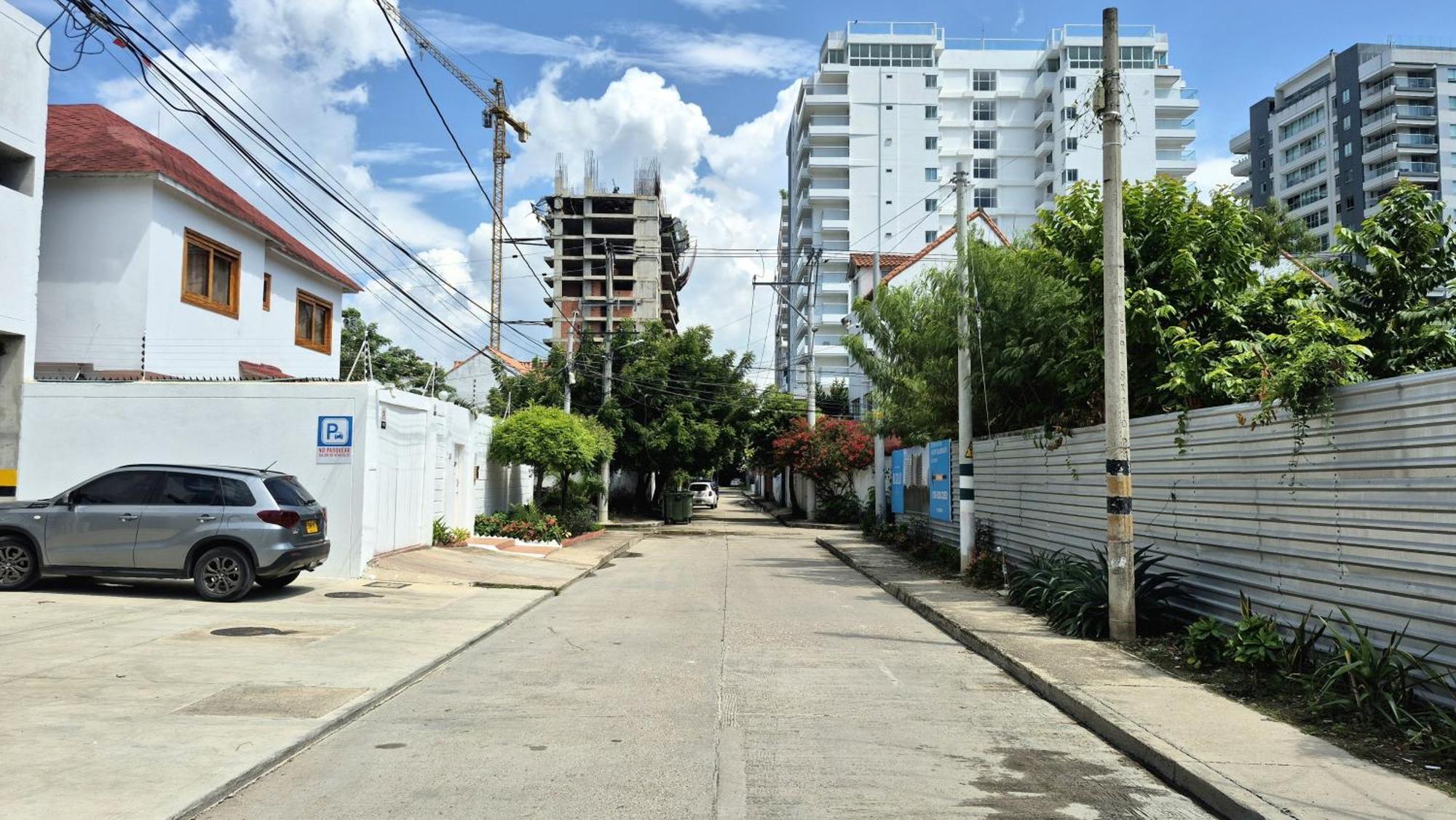 Hermoso Cerca Del Americas Y Playa Azul Apartamento